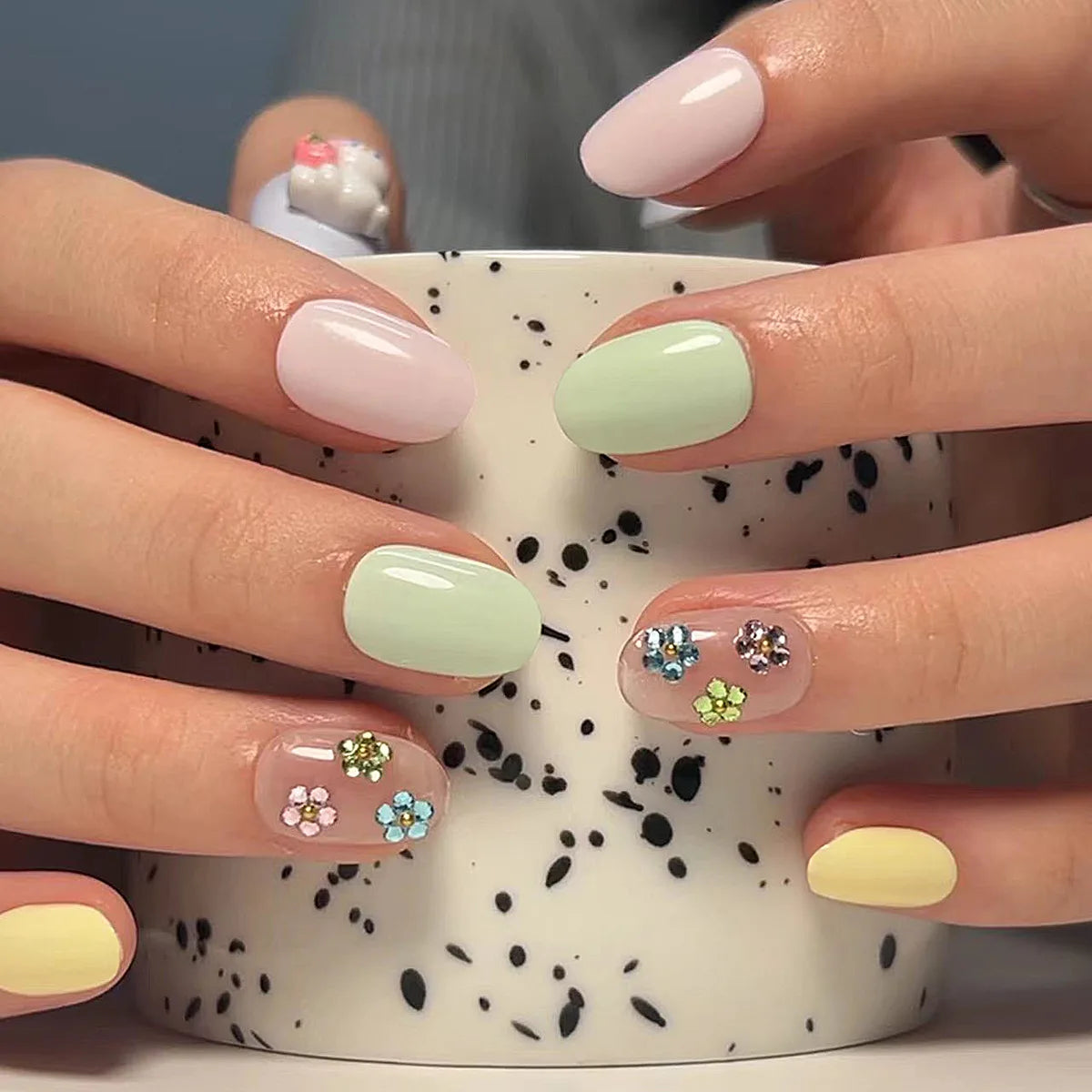High Quality Luxury Designed Reusable Printed False Nails Short Custom Acrylic Press on Nails Artificial Nails for Woman