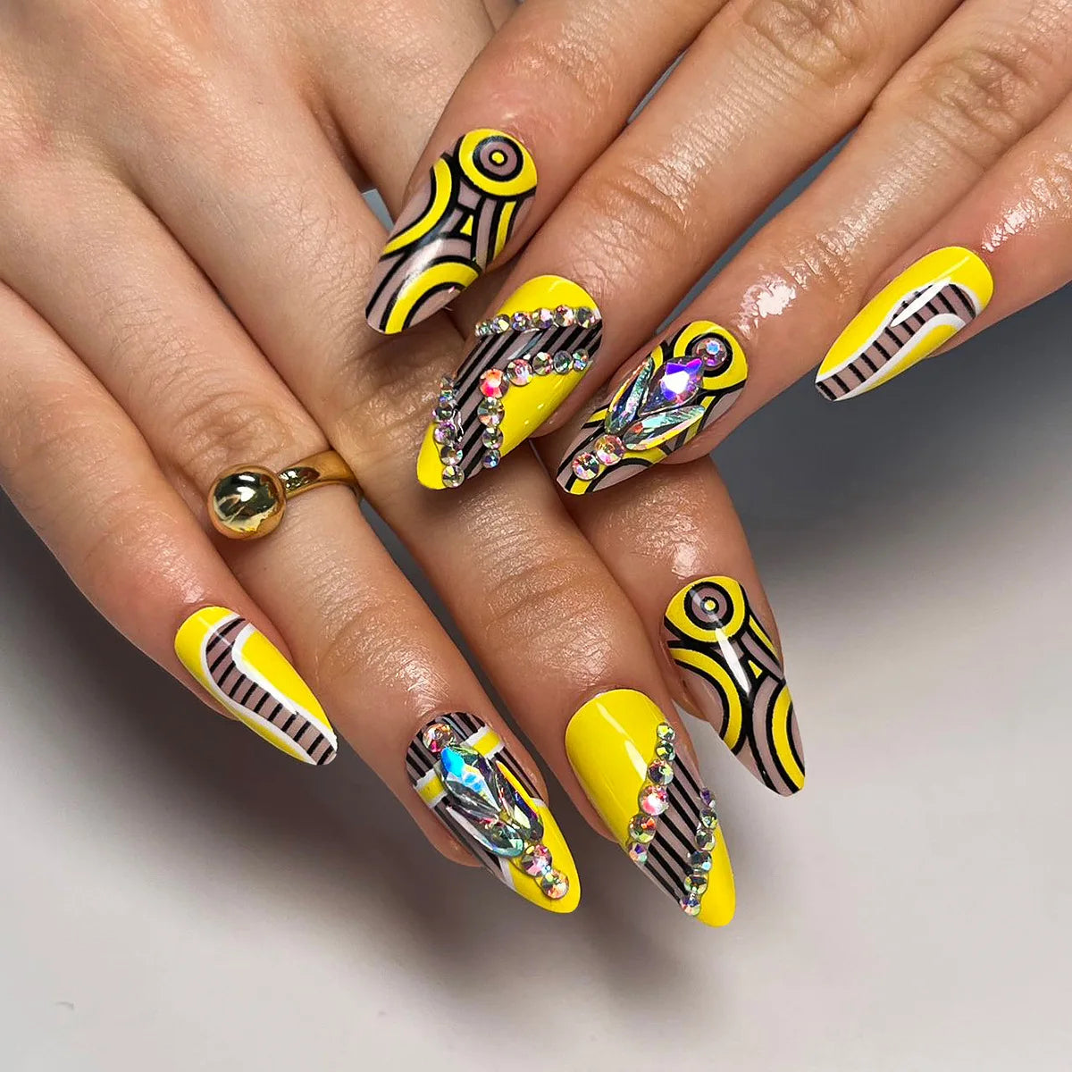 High Quality Luxury Designed Reusable Printed False Nails Short Custom Acrylic Press on Nails Artificial Nails for Woman