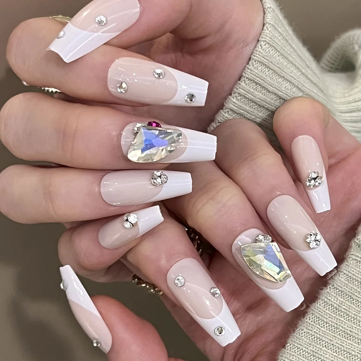 High Quality Luxury Designed Reusable Printed False Nails Short Custom Acrylic Press on Nails Artificial Nails for Woman
