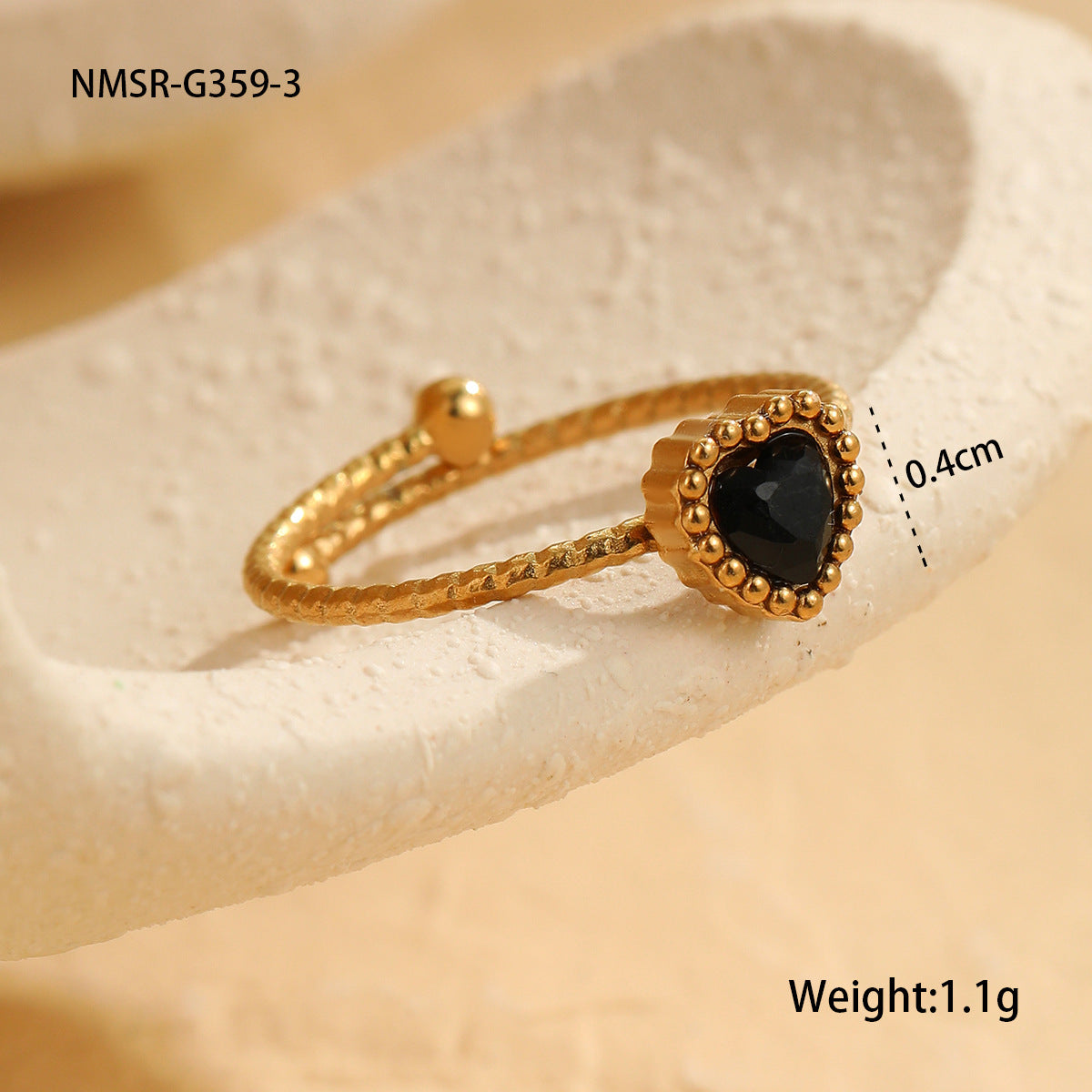 NMSR-G359-3 Black Love Heart-Shaped Ring